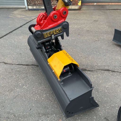 Grabenräumlöffel_Hyd